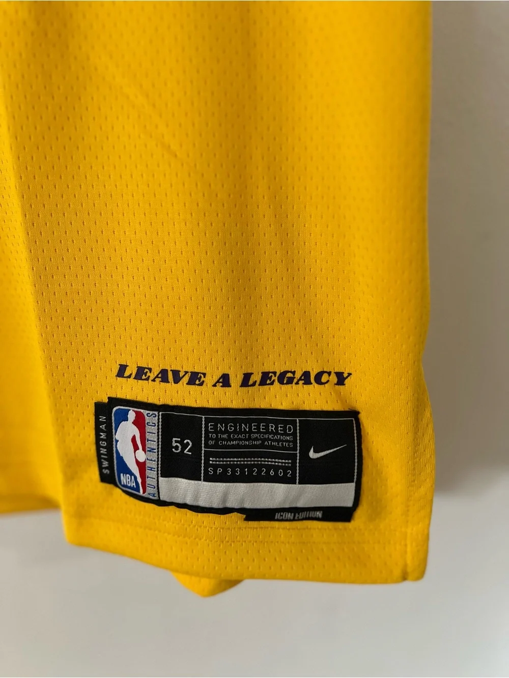 Nike  Lakers #23 Basketball Jersey Sz XL